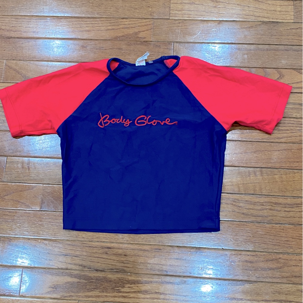 Body glove swim top.